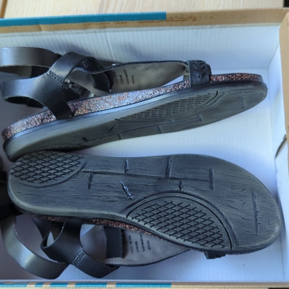 🆕🌿FREE PEOPLE OTBT LEATHER GLADIATOR SANDALS🌿 - Picture 3 of 4